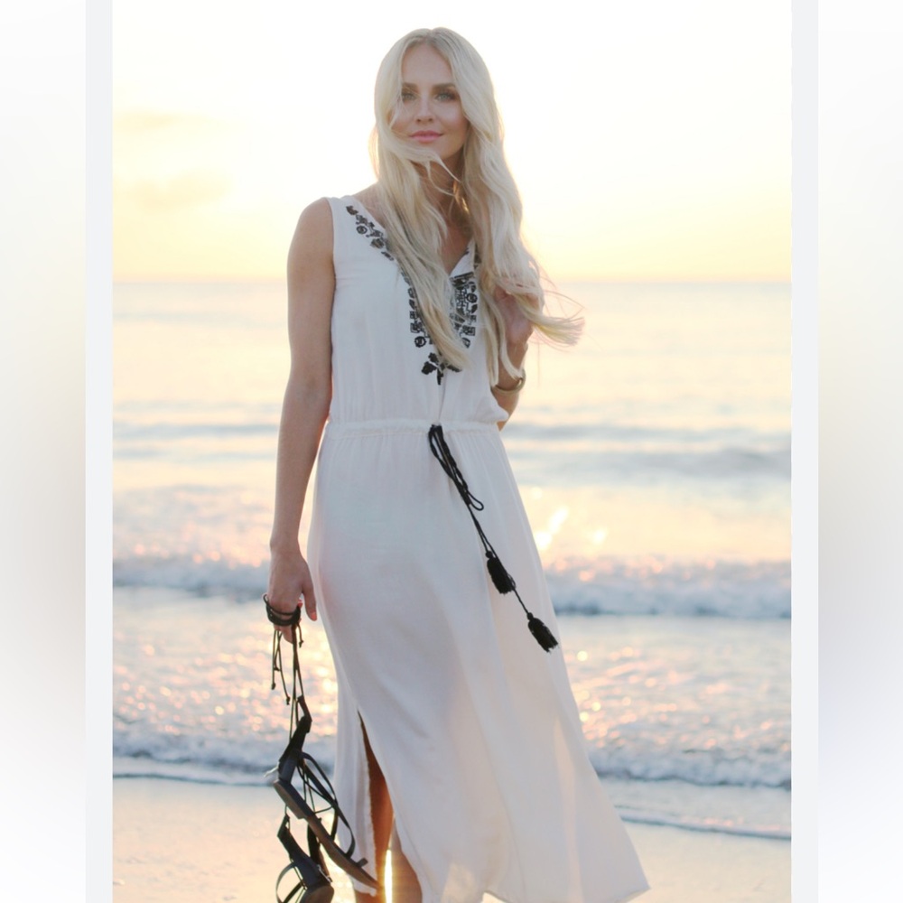 ZARA Sleeveless Embroidered Drawstring Waist Maxi Dress Cream & Black Size Large